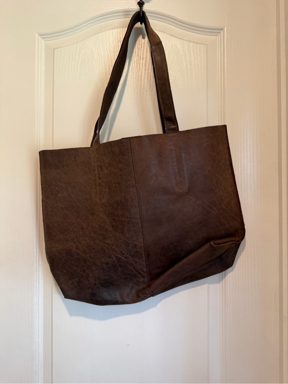 Classic Brown Leather Tote Bag - Unbranded - Picture 3 of 6